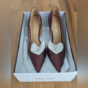 NWB Nine West d'Orsay burgundy croc pumps stilettos